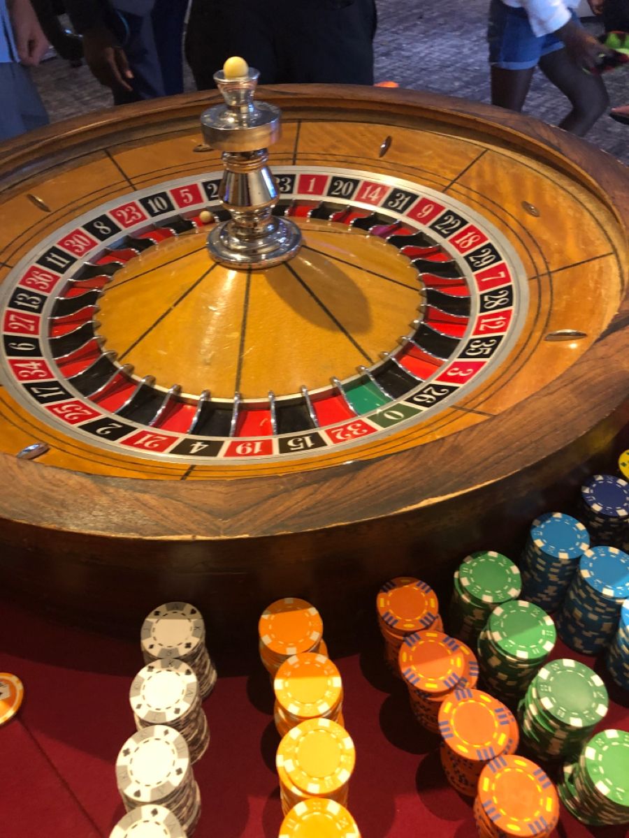 All Slots کھلاڑیوں کے لیے لائیو کیسینو سیکشن